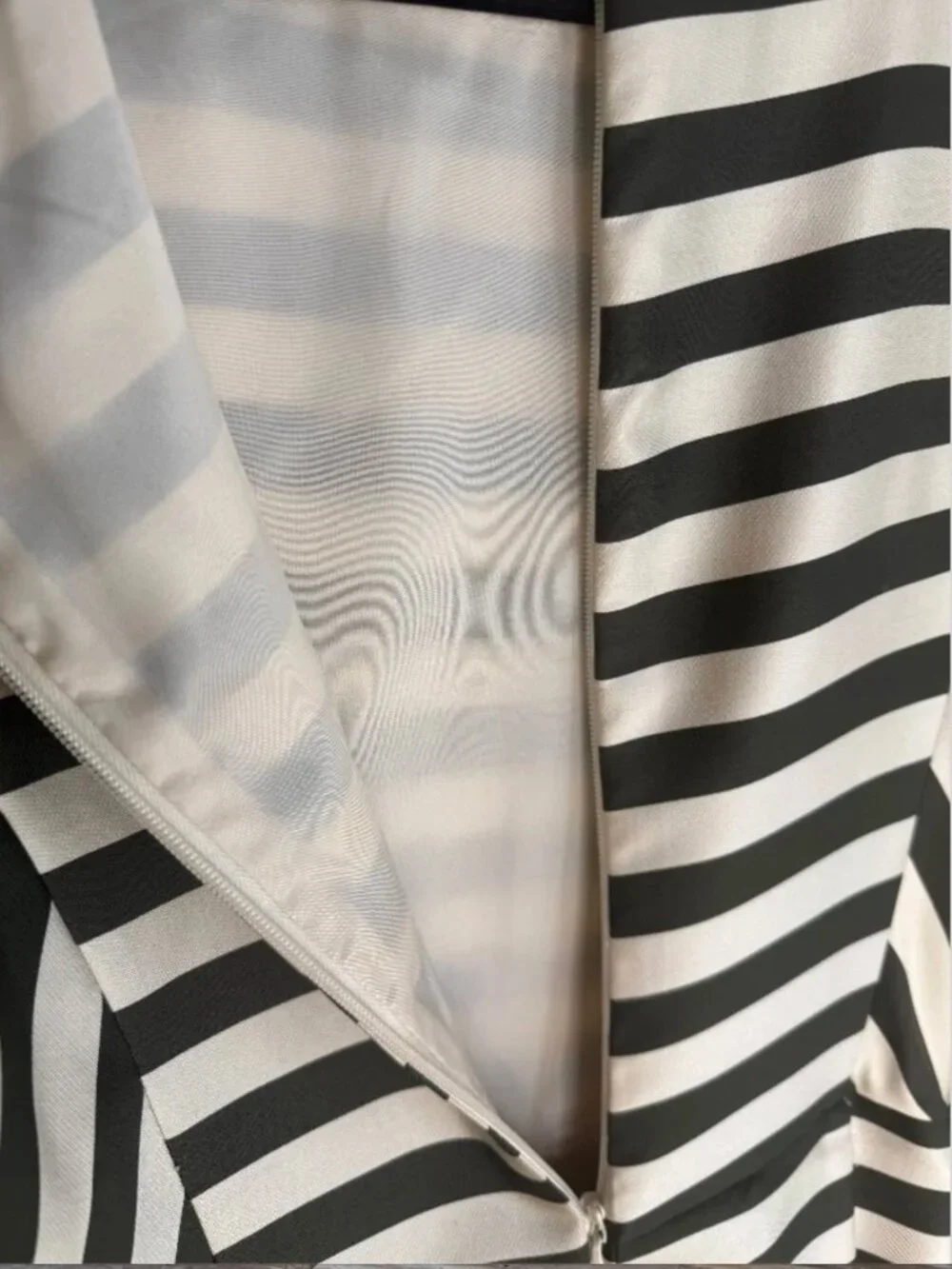Lord & Taylor Striped Fit & Flare Dress Size 14 | Black Ivory Midi Party Wedding